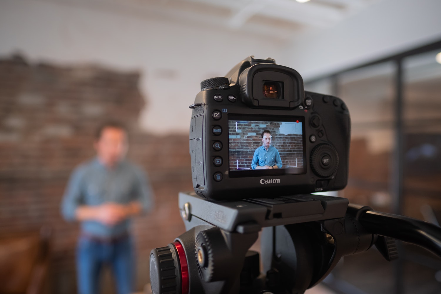 Vlogging business which the right video platform for you