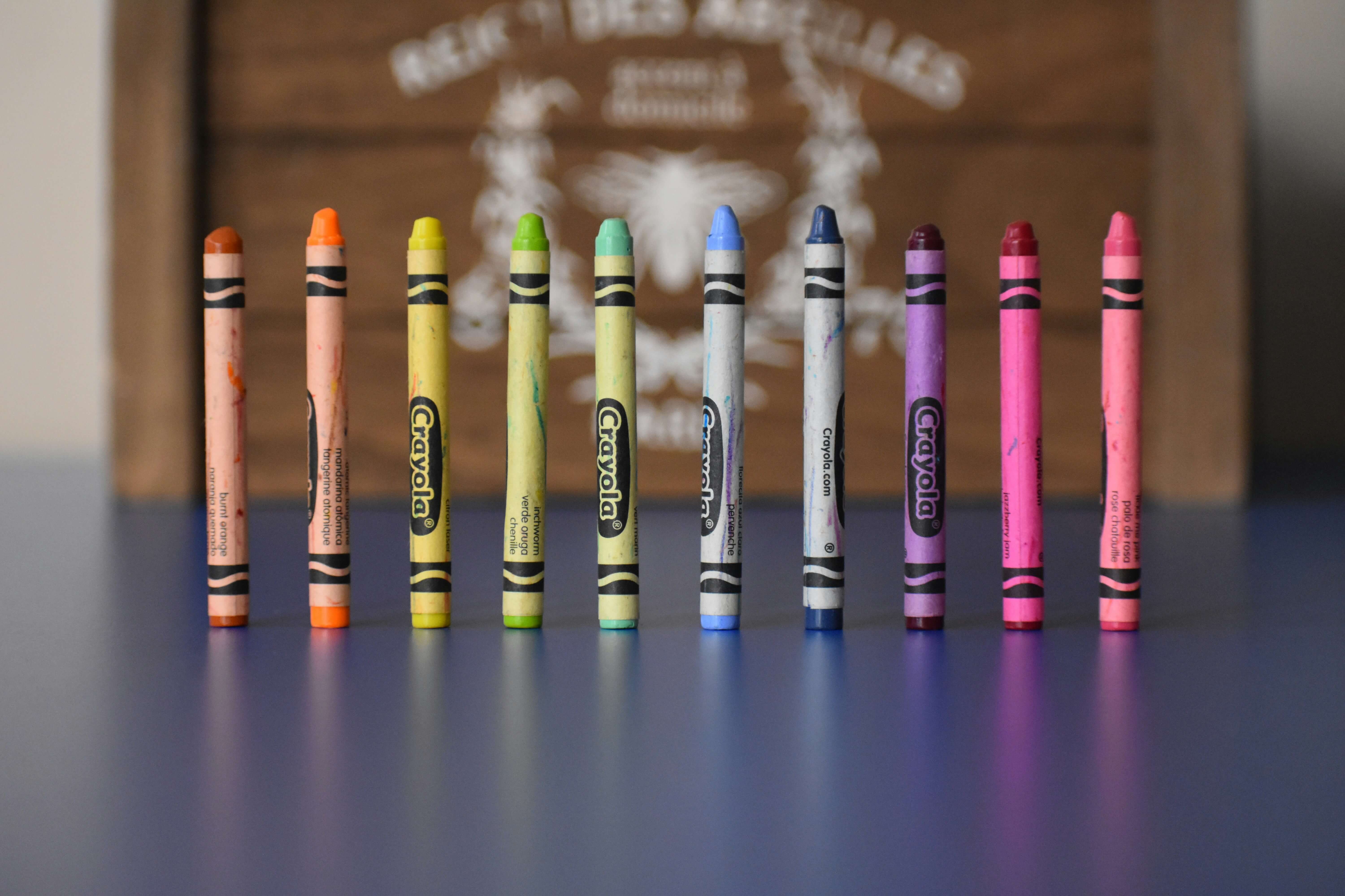 Ten used crayons