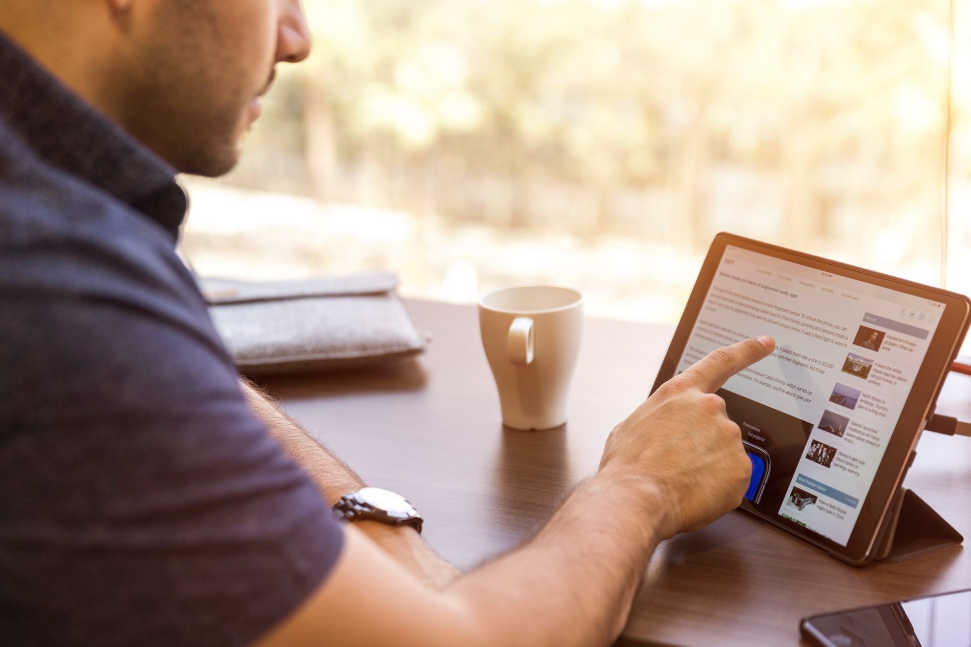 Why Sharing Content on LinkedIn Works illustration